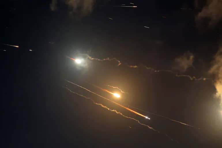 الحرس الثوري: دمرنا 7 رادارت متطورة معادية وباتت أعين أمريكا وإسرائيل في المنطقة عمياء