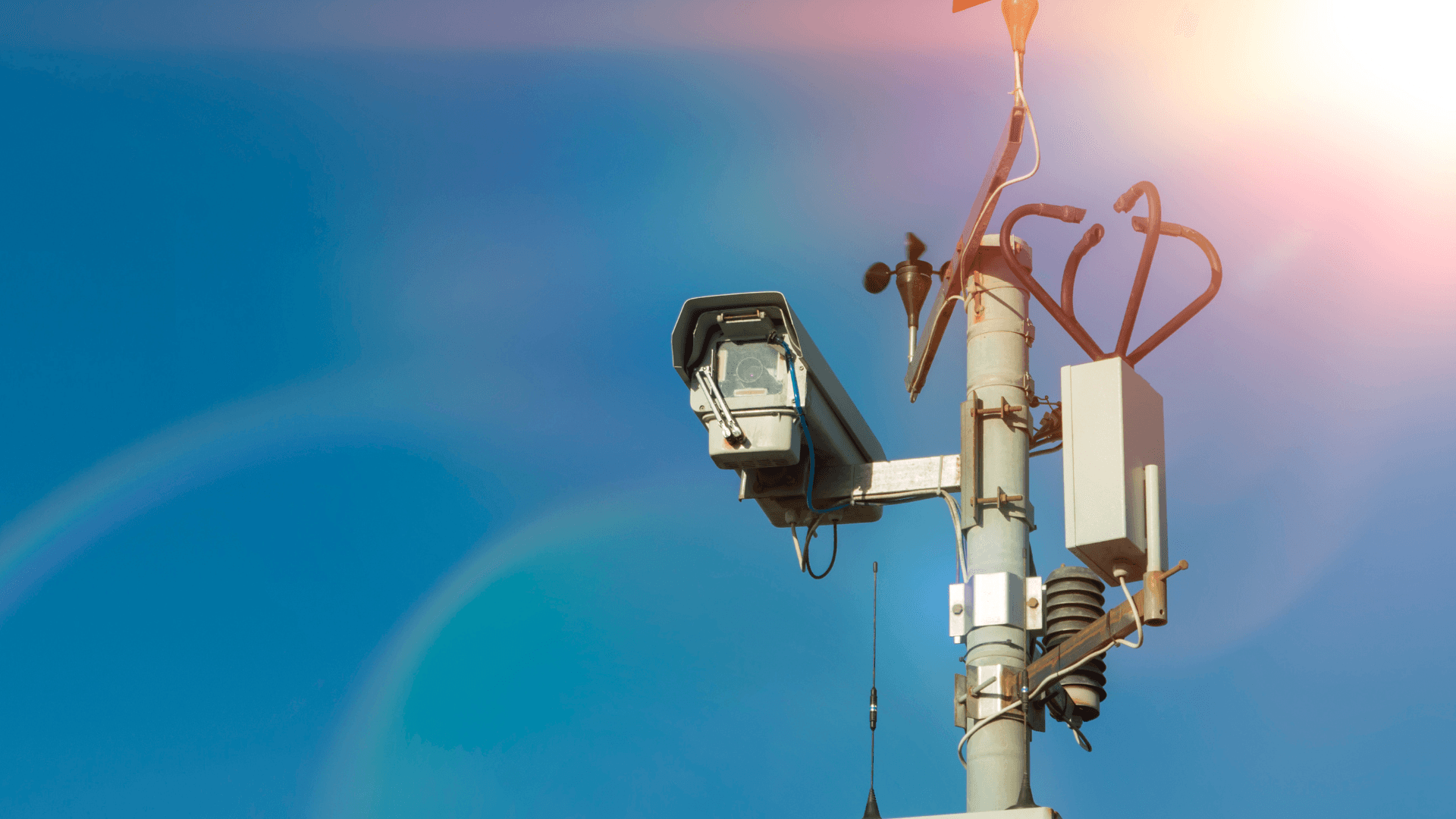 "ليست جباية بل حماية"..  الدويري يعلق على كاميرات السير ويحمّل السائق 97% من المسؤولية