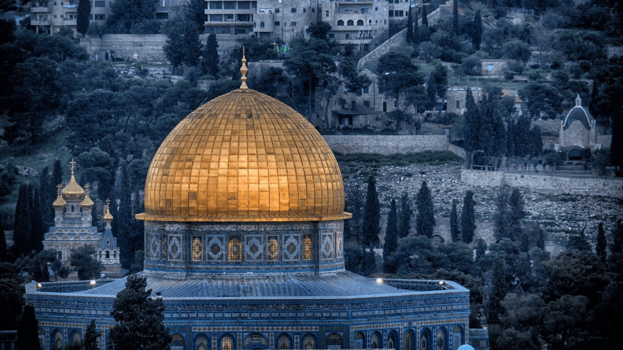 أكثر من مجرد رعاية.. كيف أسس الهاشميون هيكلاً تنظيمياً وقانونياً لحماية القدس؟