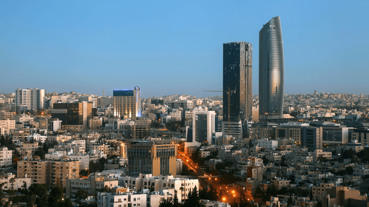 الحكومة تسدد يوروبوند 2015 بمليار دولار والمساهمة بخفض كلفة الدين العام