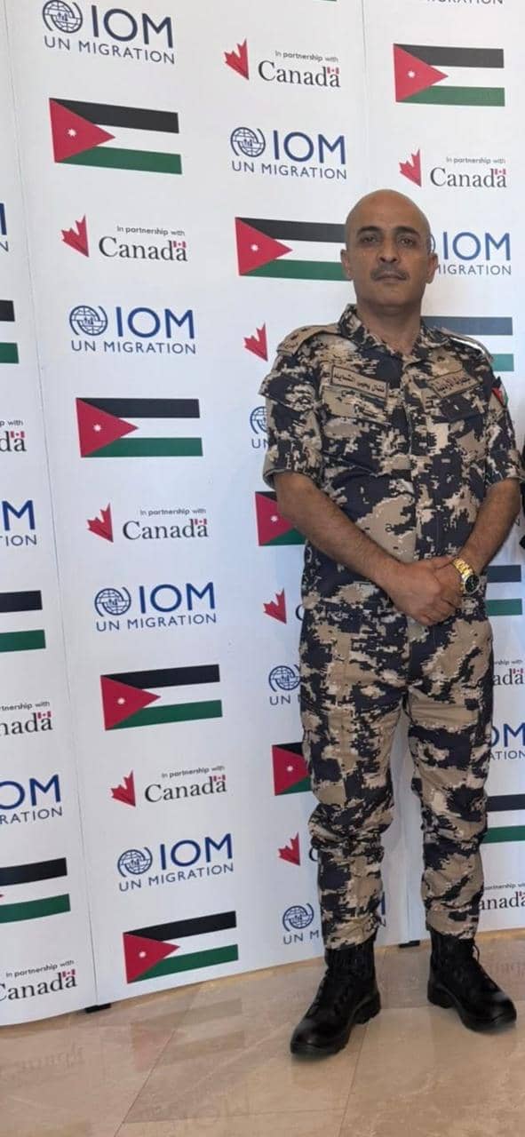 تهنئة نضال الشمايلة بمناسبة ترفيعه إلى رتبة عميد جمارك