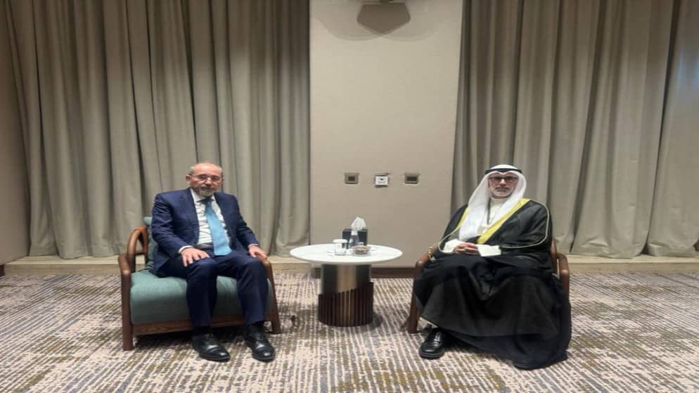الصفدي يلتقي نظيره الكويتي قبيل اجتماع عربي إسلامي في السعودية