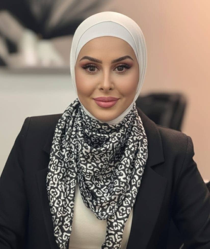 نيفين  العياصرة:" عليكم ألّا تقعوا في تناقضٍ واضح.. تسعون للهجرة إلى أمريكا وفي الوقت نفسه ترفضون زيارة سفيرها!