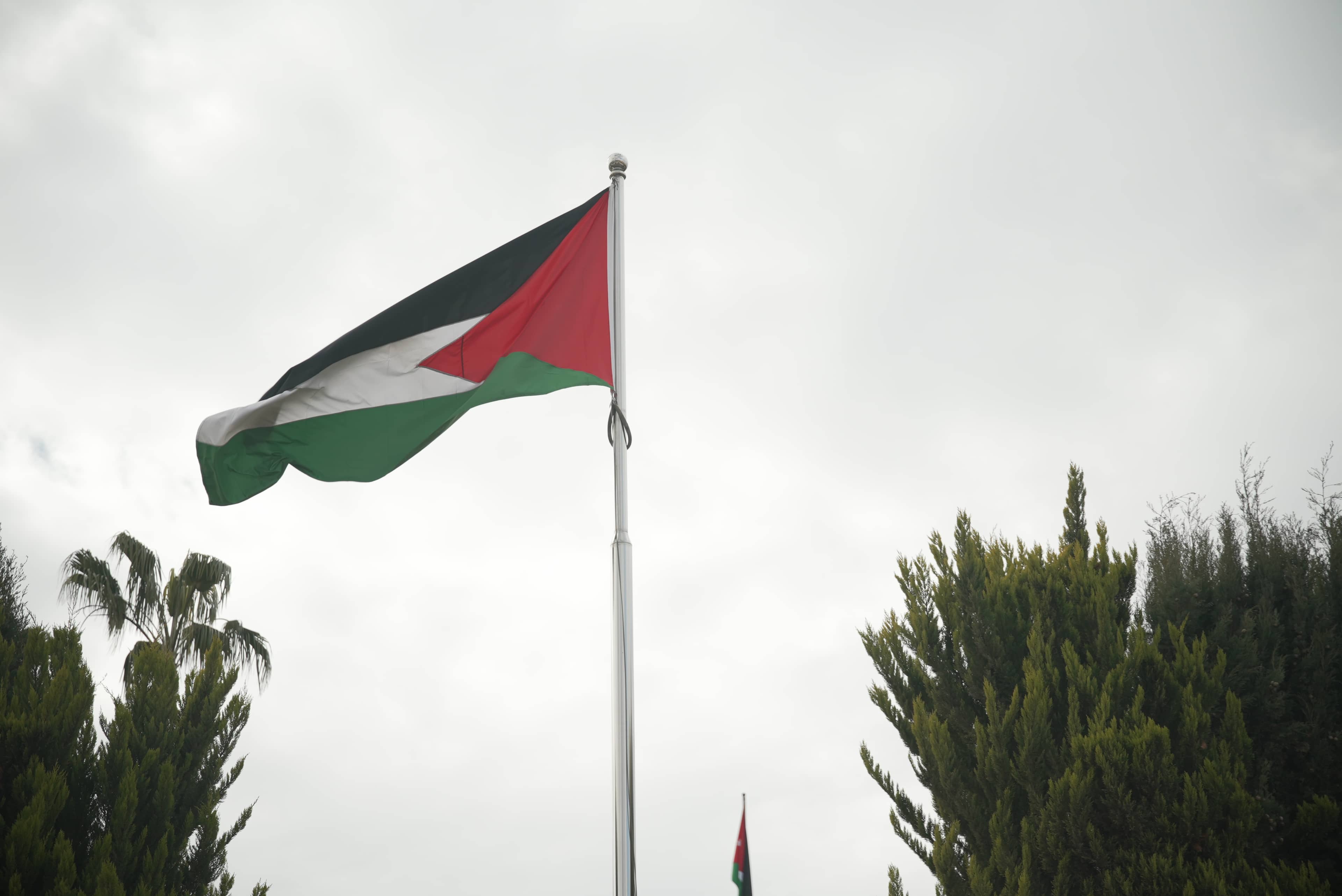 الأردن يدين بأشدّ العبارات الاعتداء الإيراني الذي استهدف ميناء صلالة في سلطنة عُمان