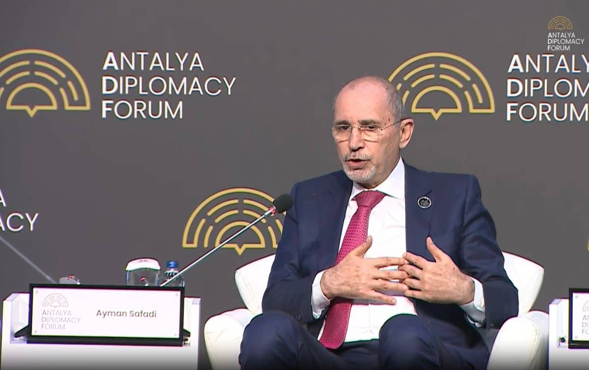 الصفدي: لا نريد أن تكون المنطقة رهينة للحكومة الإسرائيلية وتصرفاتها