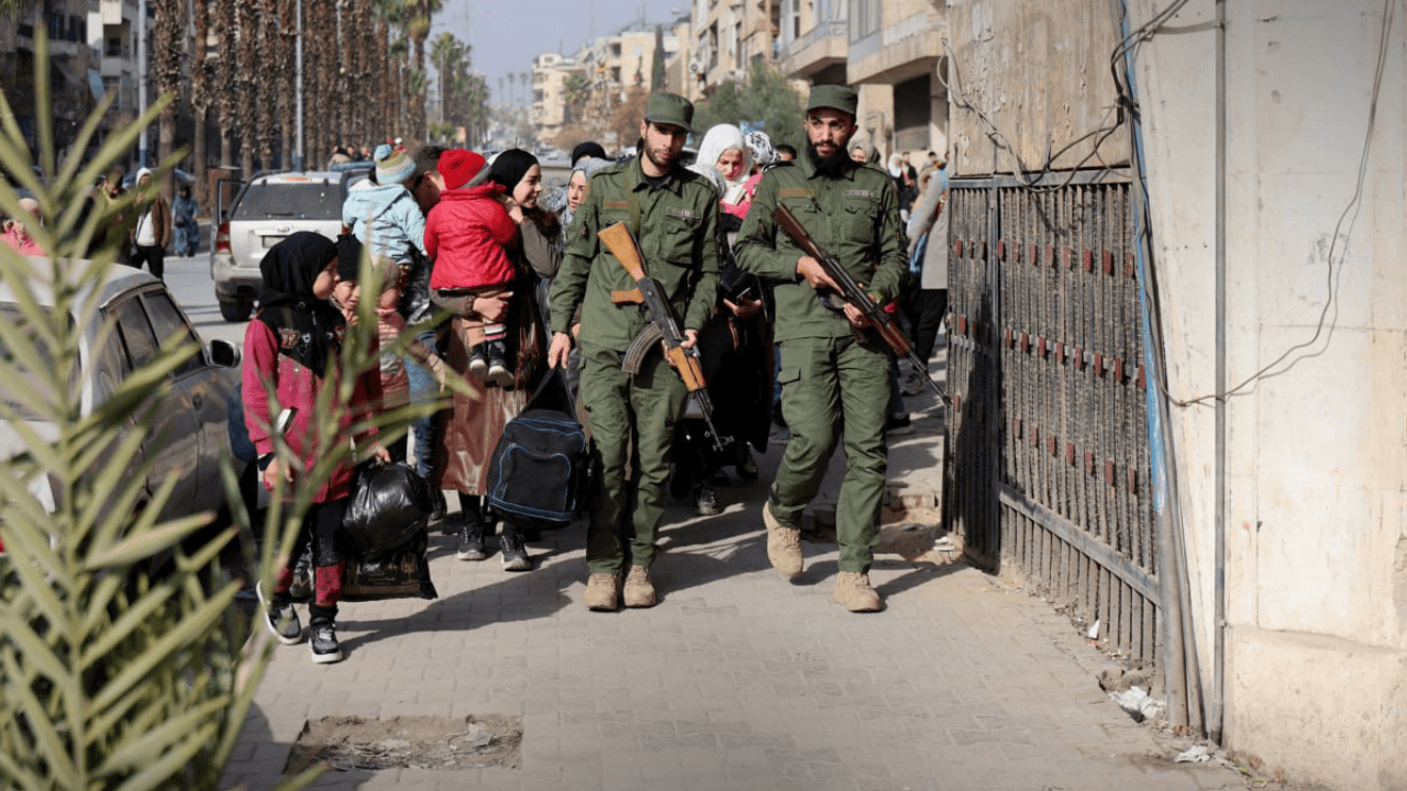 الجيش السوري: لا عمليات تقدم نحو مناطق قسد وتأمين خروج الأهالي من الأشرفية والشيخ مقصود