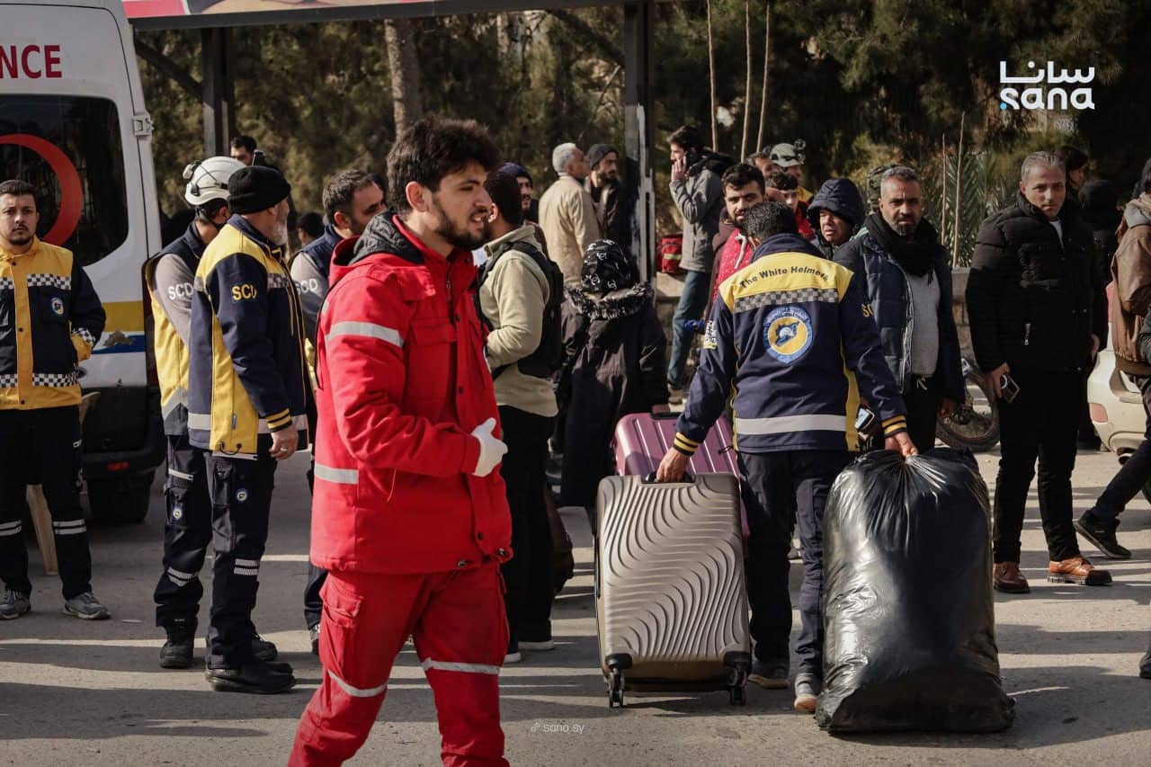 الدفاع المدني السوري: إجلاء 850 مدنياً من حلب إثر قصف شنه "قسد"