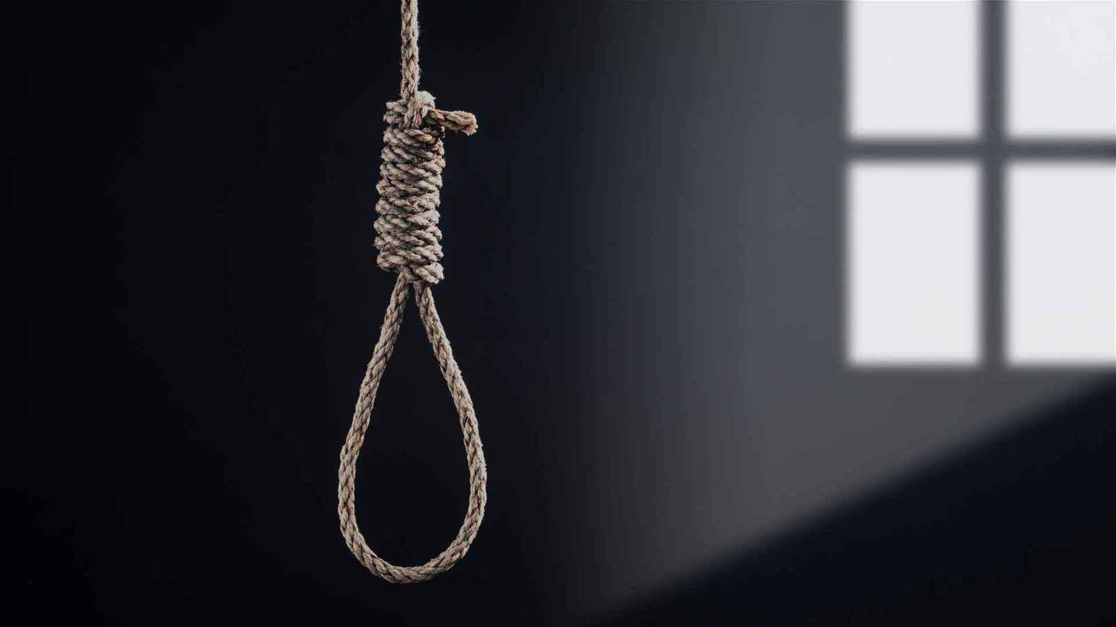 بعد ضغوط نفسية.. طفل ينهي حياته شنقًا في العراق