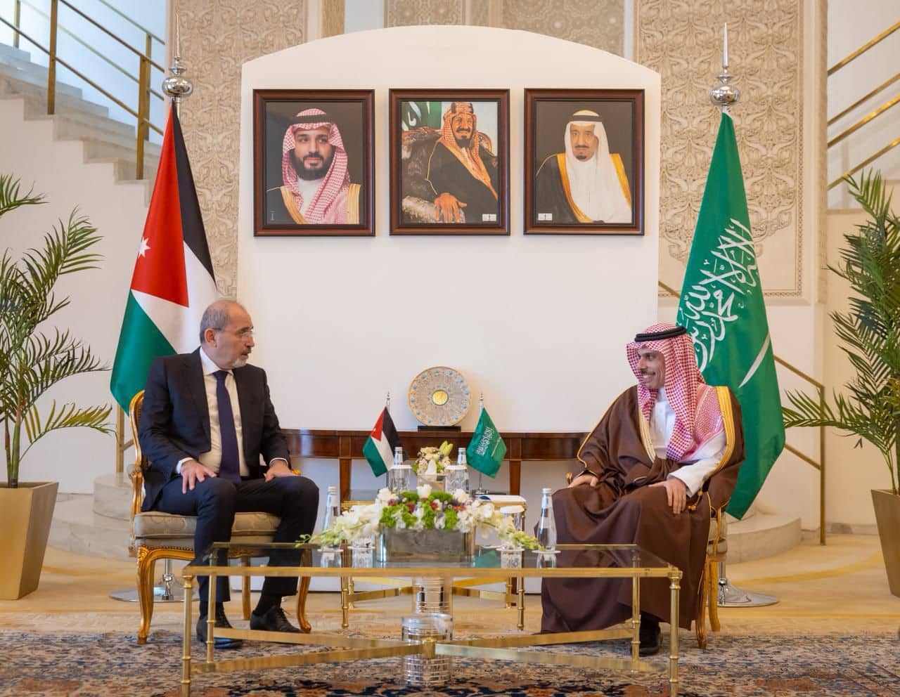 الأردن والسعودية يؤكدان حق الدفاع عن النفس أمام الاعتداءات الإيرانية