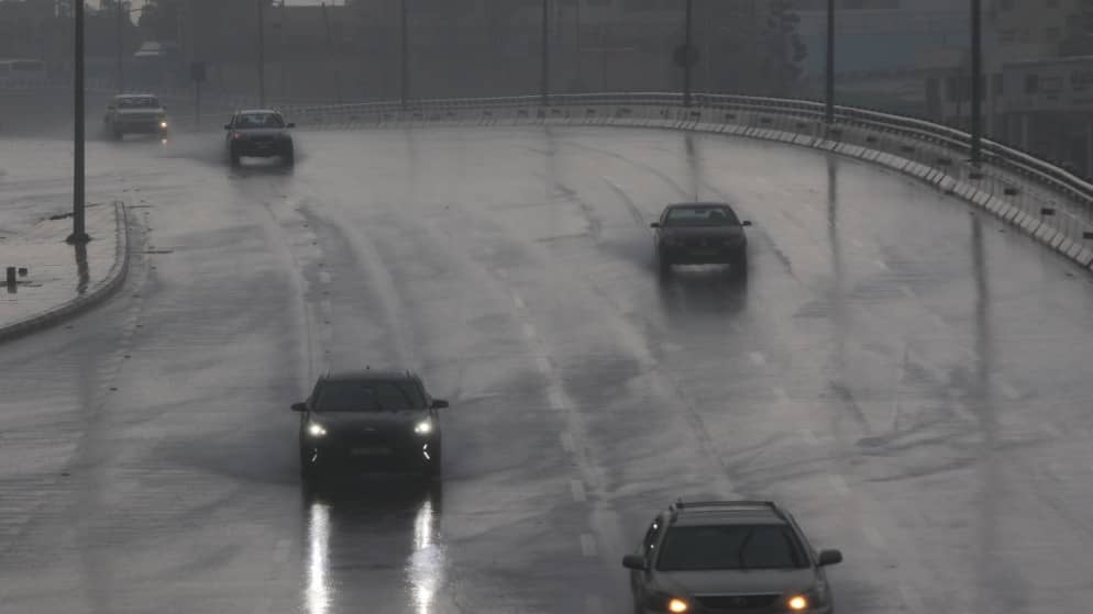 منخفض جوي الخميس.. أمطار غزيرة ورياح قوية وتحذيرات من السيول