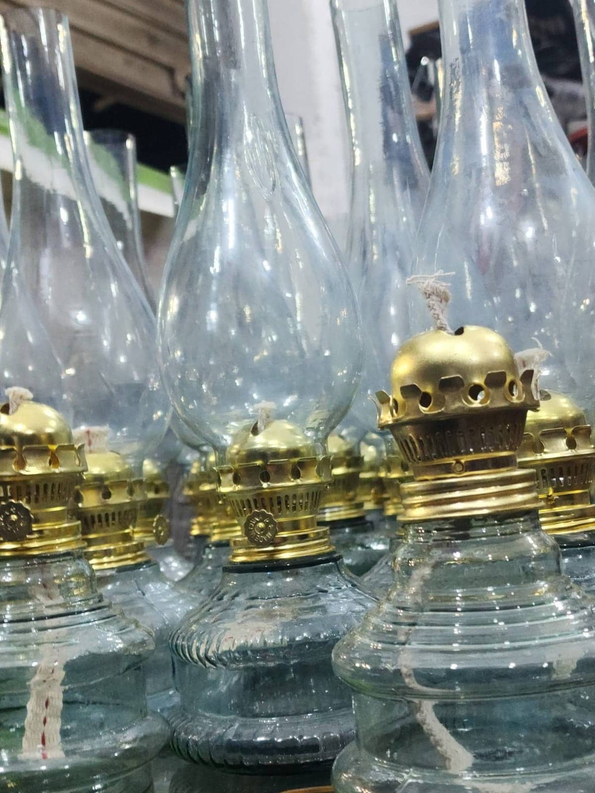 ارتفاع أسعار "لمبات الكاز" في الأردن وسط تهافت على شرائها