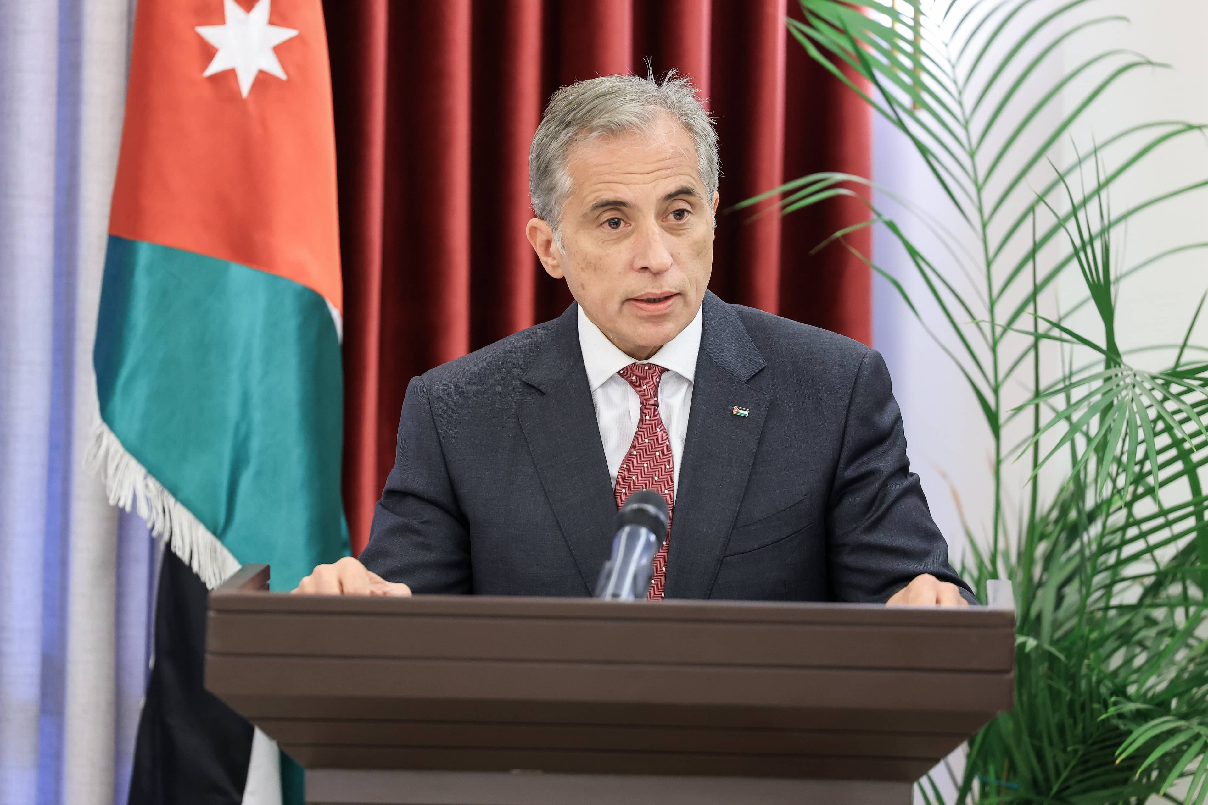 تقرير سير العمل بالمواقع التي تفقدها رئيس الوزراء منذ تشكيل الحكومة