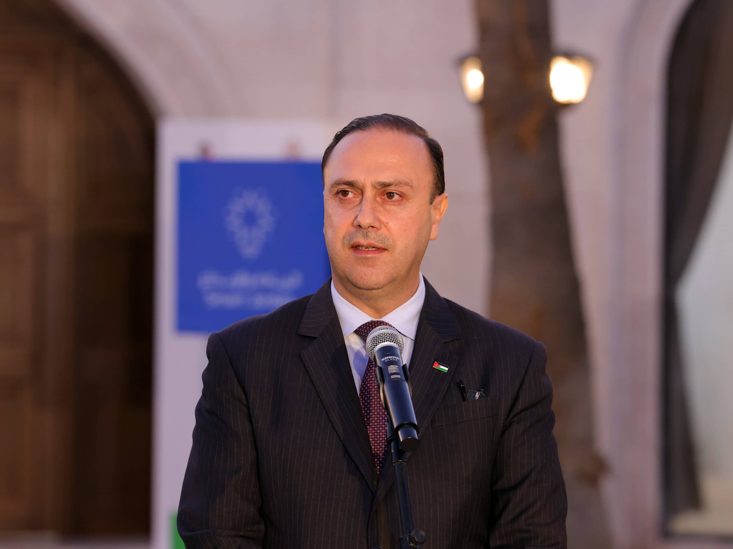 المومني: مؤسسات الإعلام الرسمي تعمل بمهنية وحرفية على خدمة رسالة الدولة الأردنية