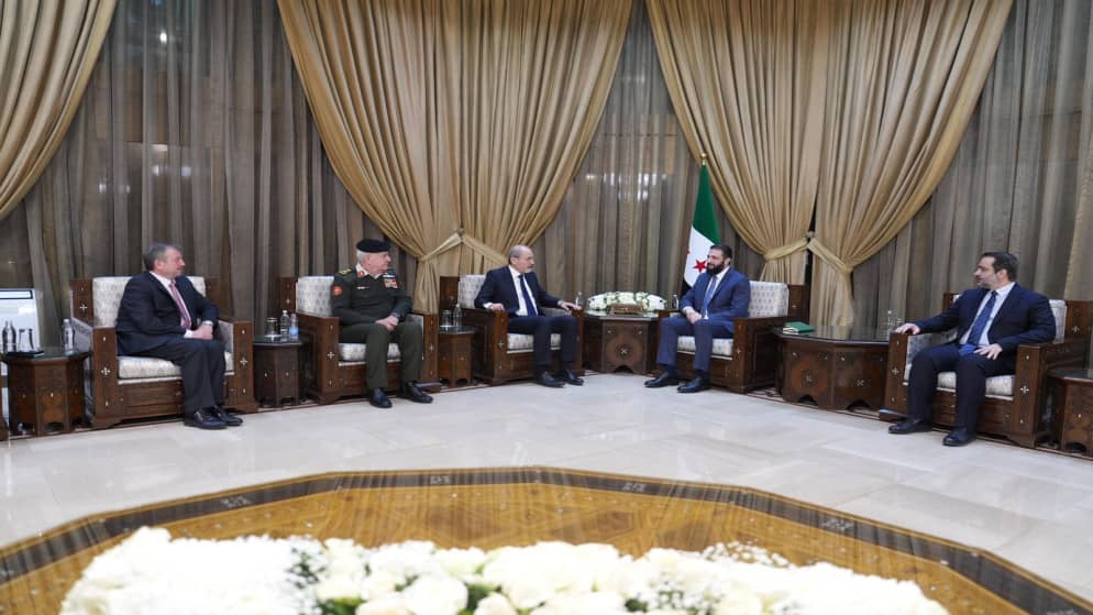 الأردن يؤكد دعمه لسوريا ويبحث مع القيادة السورية سبل تعزيز التعاون الثنائي