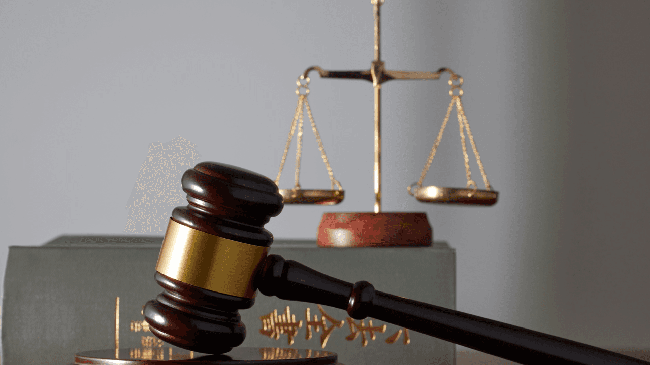 توقيف محاسب بمؤسسة رسمية بجناية الاختلاس والتزوير