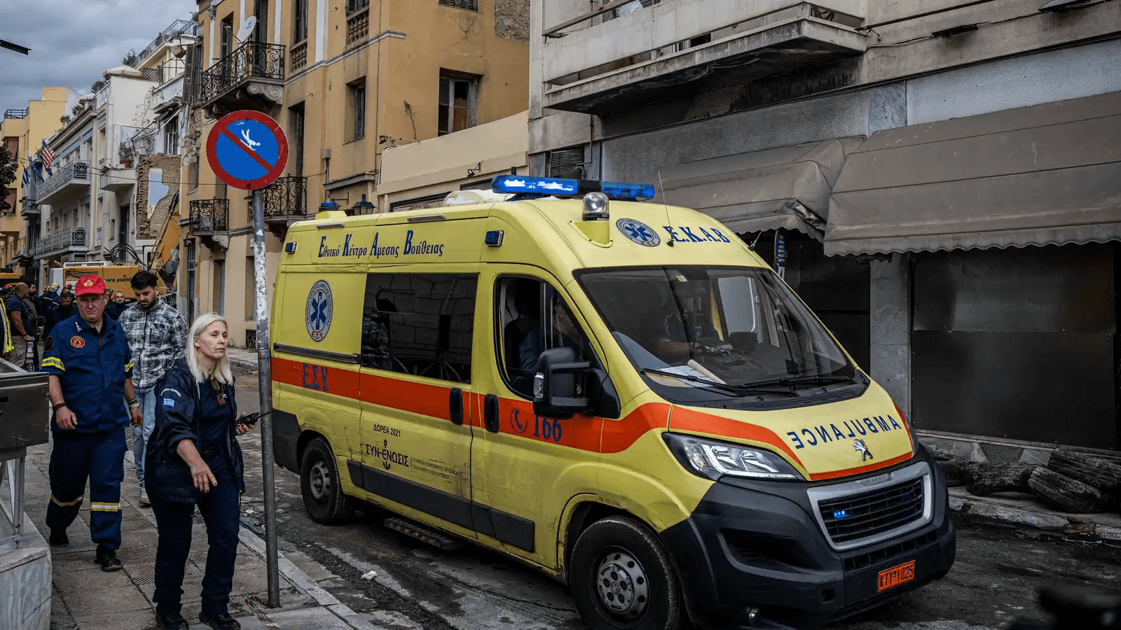 4 سياح أمريكيين بين 6 قتلى بانفجار وانهيار مبنى سكني في أثينا