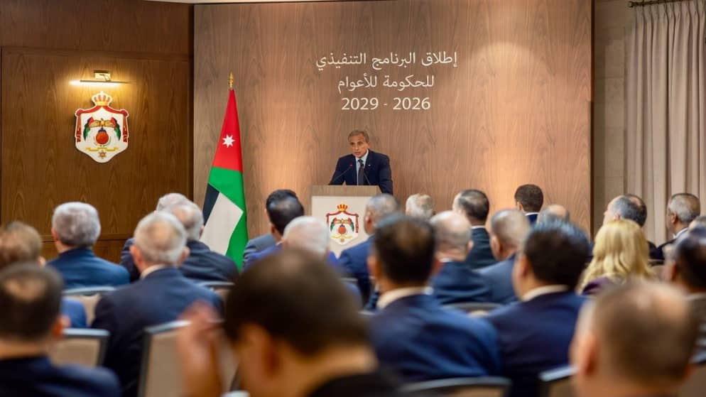 رئيس الوزراء: الملك وجّه الحكومة بزيادة مخصصات صندوق دعم الطالب