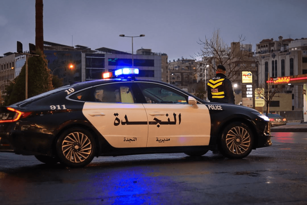 الأمن العام يكشف تفاصيل الاعتداء على أب وأبنائه بإربد