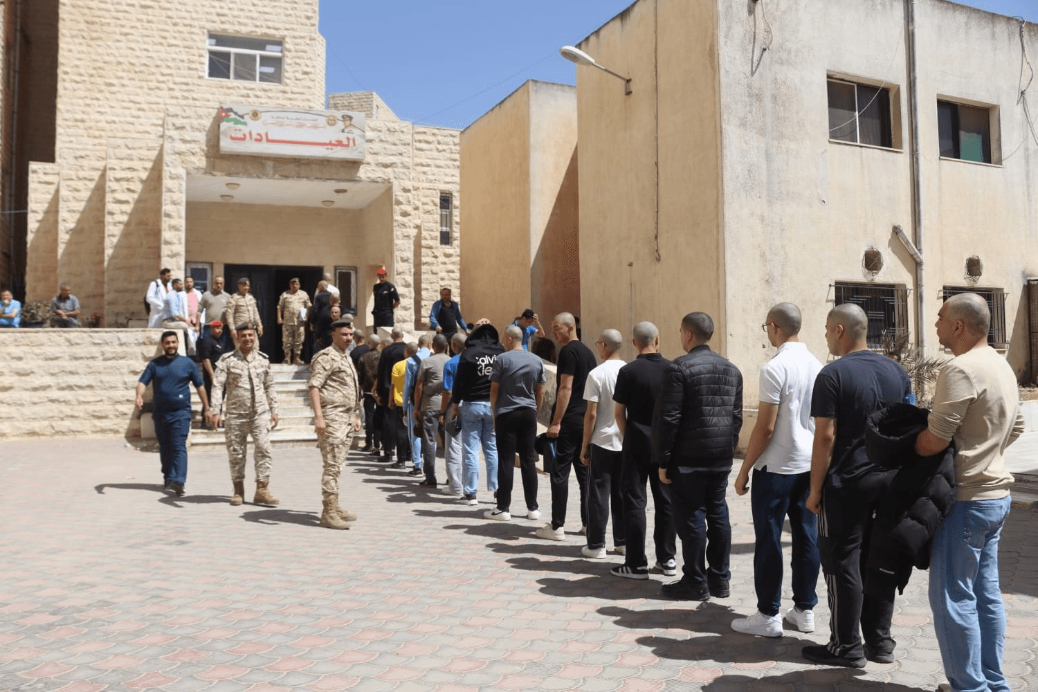 القوات المسلحة تبدأ إجراءات الفحوصات الطبية للدفعة الثانية من مكلفي خدمة العلم