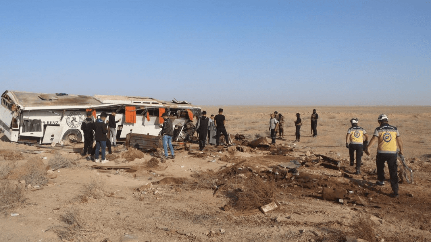 سانا: وفيات وعشرات الجرحى في حادث مروع على طريق دمشق – دير الزور