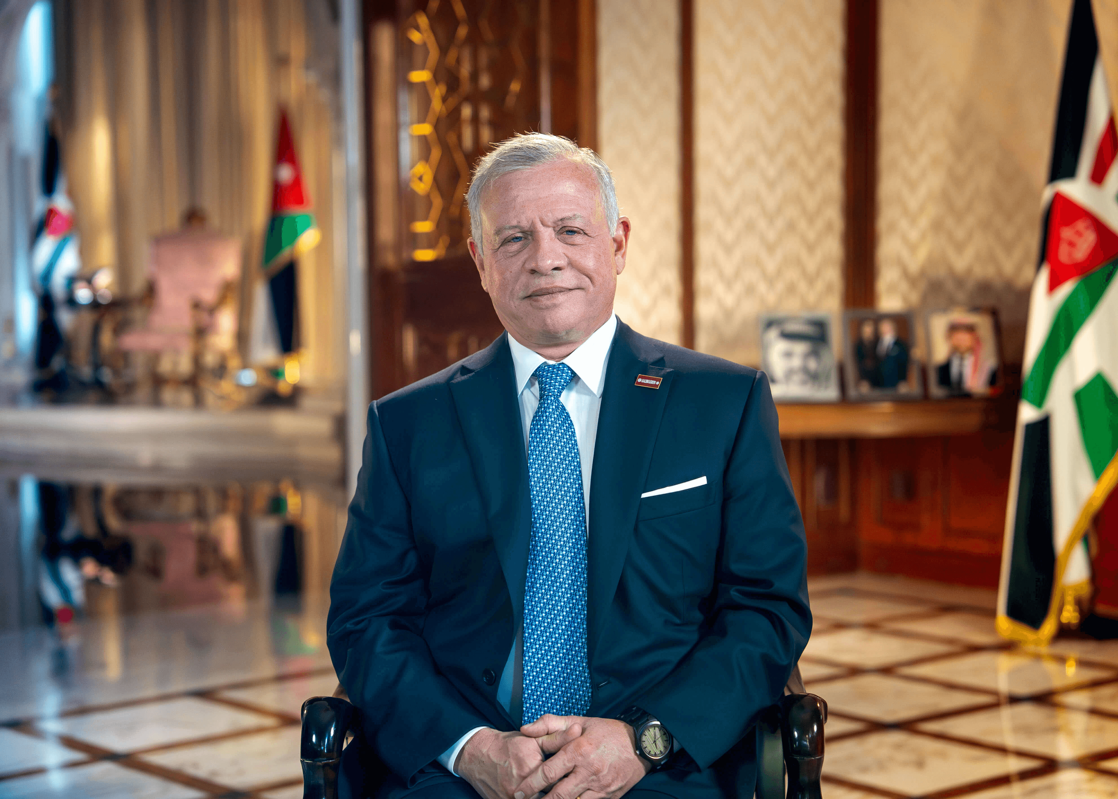 الملك يهنئ رئيس الوزراء البلغاري "رومين راديف" بفوز حزبه بالانتخابات