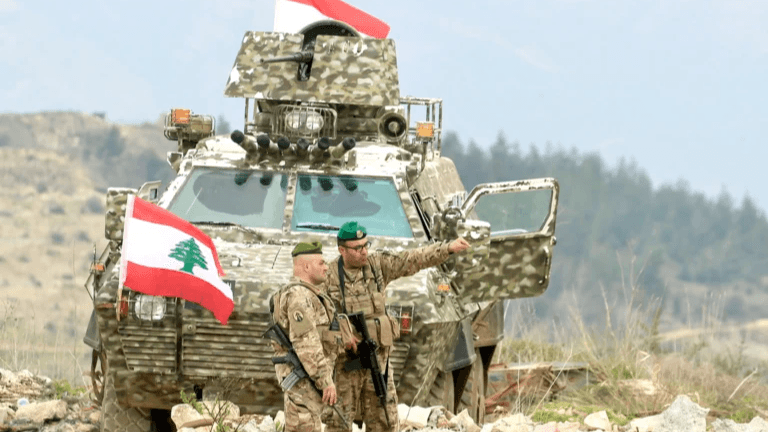لبنان يعلن انتشار الجيش بـ "مناطق تجريبية" في الجنوب