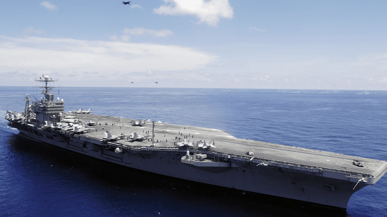 القيادة المركزية الأمريكية تعلن وصول حاملة طائرات إلى الشرق الأوسط