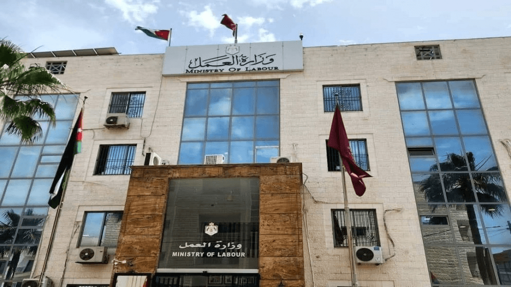"العمل": توفيق أوضاع أكثر من 152 ألف عامل غير أردني خلال 4 أشهر