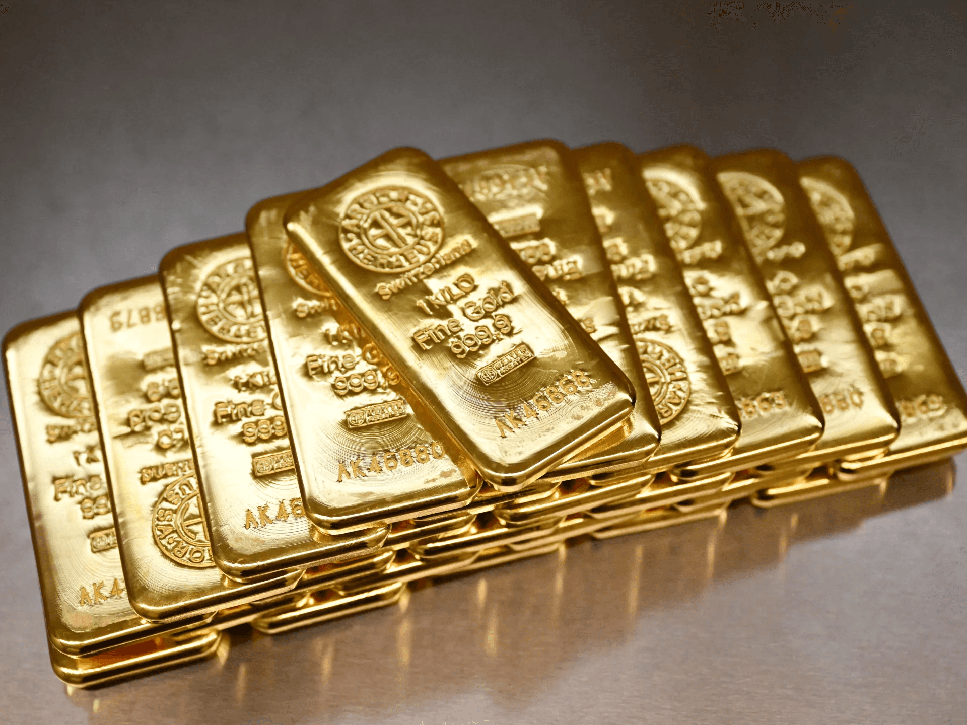 سعر الذهب اليوم عالمياً وأسباب تراجعه