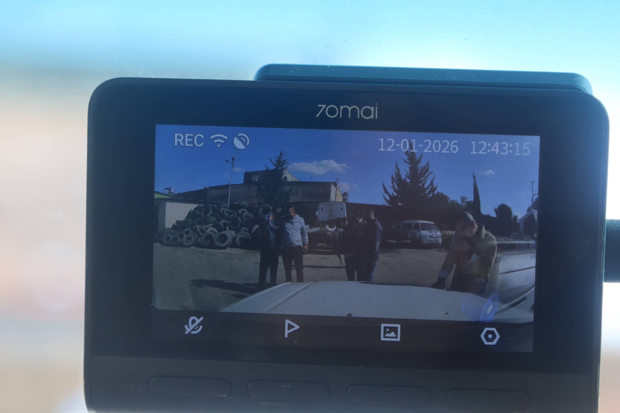 وزارة البيئة: 6 ملايين رسالة نصية لمكافحة إلقاء النفايات حتى نهاية الشهر