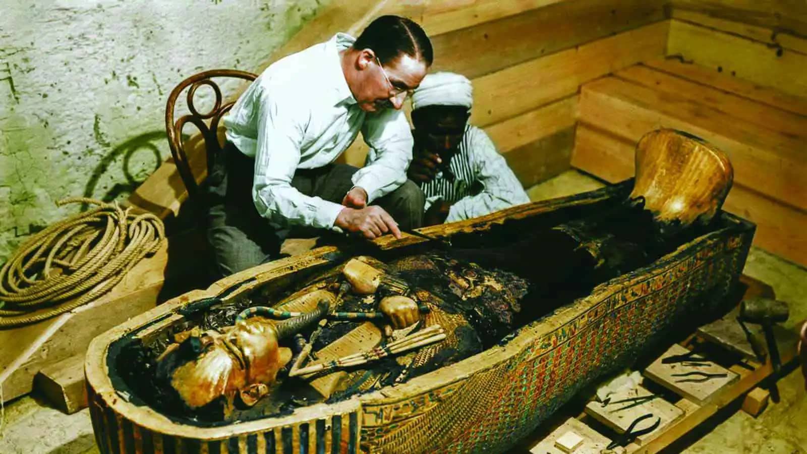 وثائقي يثير شكوكا حول سرقة قطع أثرية من مقبرة "توت عنخ آمون"