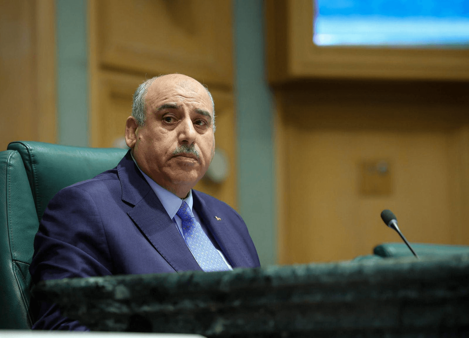 القاضي يهنئ "العمال" بعيدهم ويشيد بعطائهم في مسيرة البناء الوطني