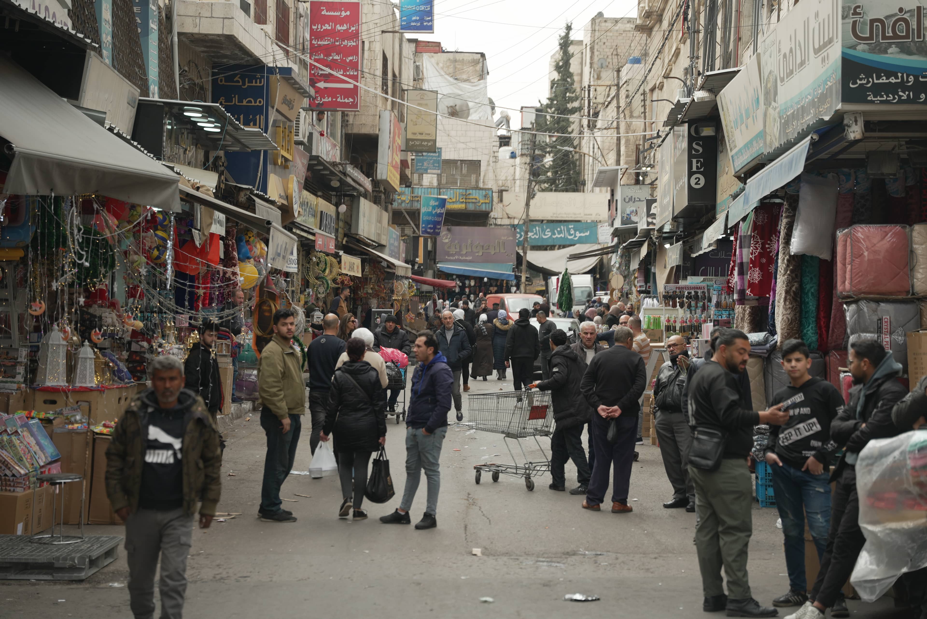 مواطنون يعلقون عبر "عين" على قانون الضمان: الكرة الآن في ملعب النواب ولسنا متفائلين