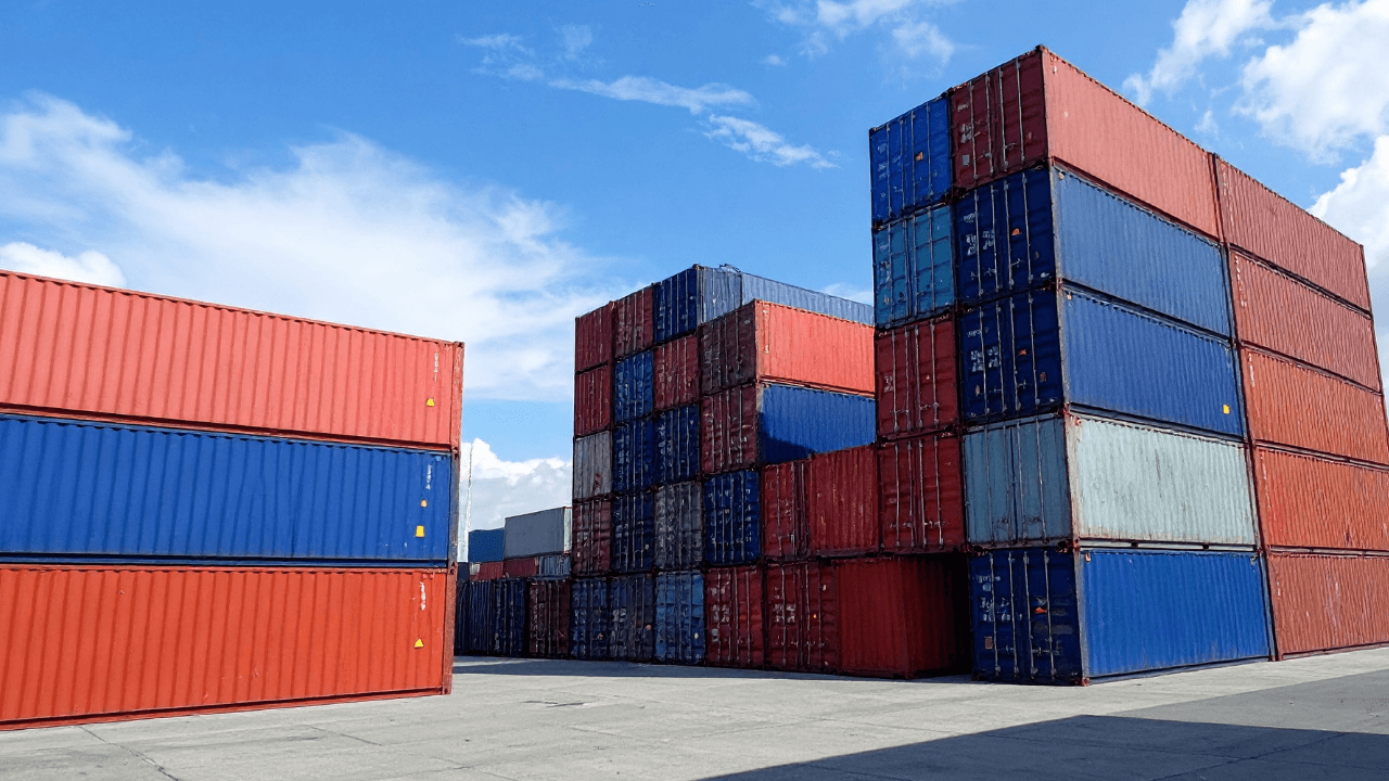 نمو الصادرات الوطنية بنسبة 9.1% خلال الشهور الـ11 الأولى من عام 2025