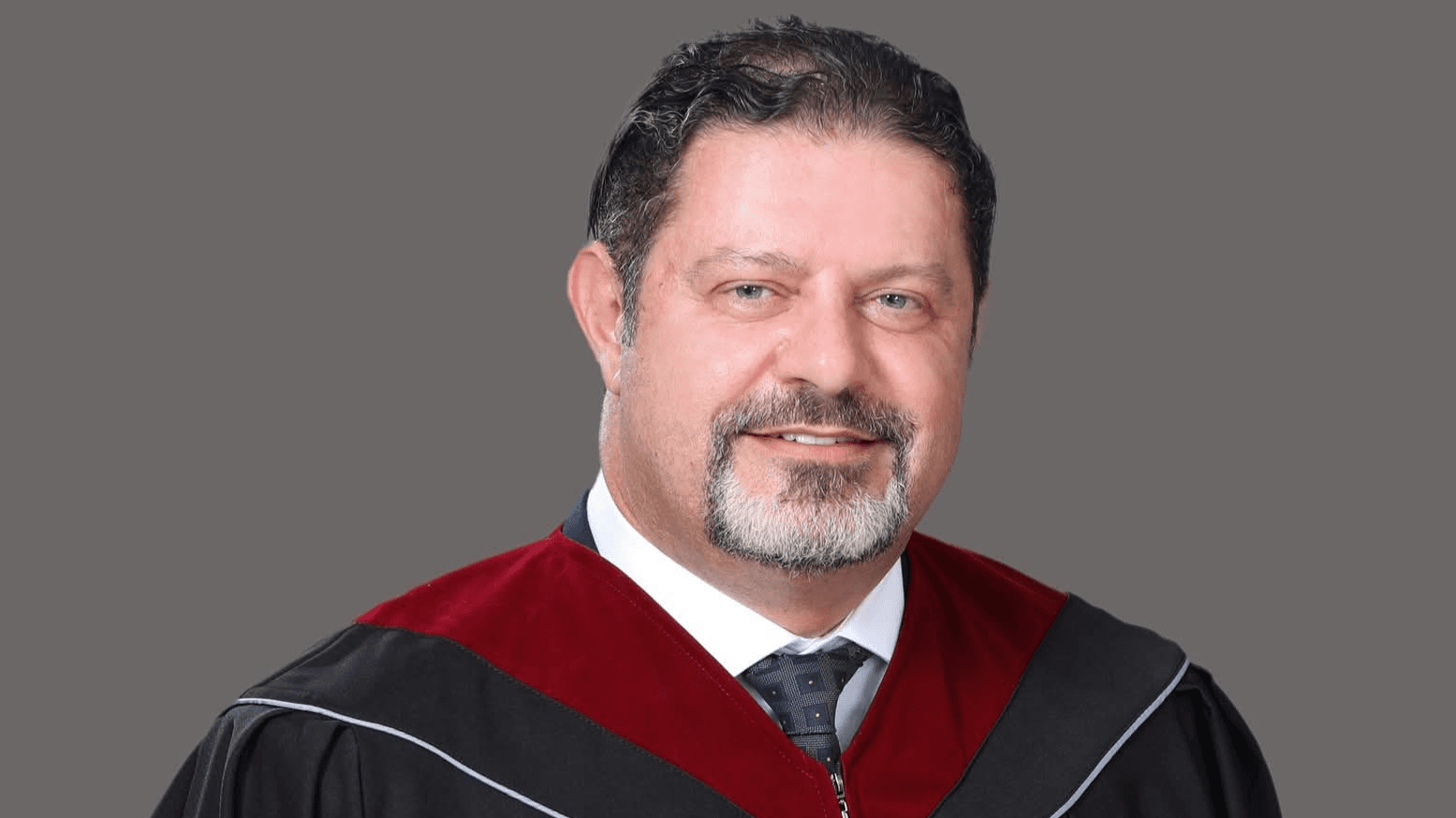 عريضة رئيساً للجامعة الأمريكية في مادبا