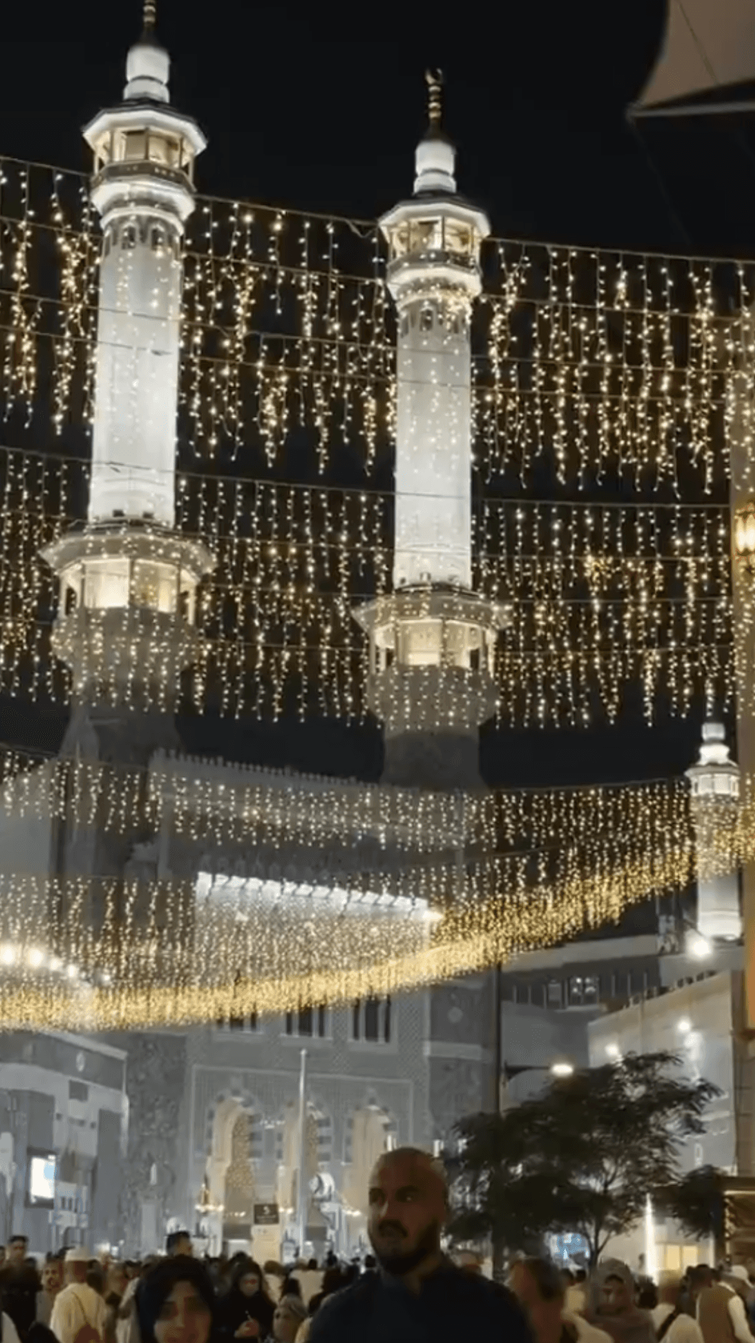 اللهم بلغنا رمضان.. ساحات الحرم تتزين قبيل رمضان