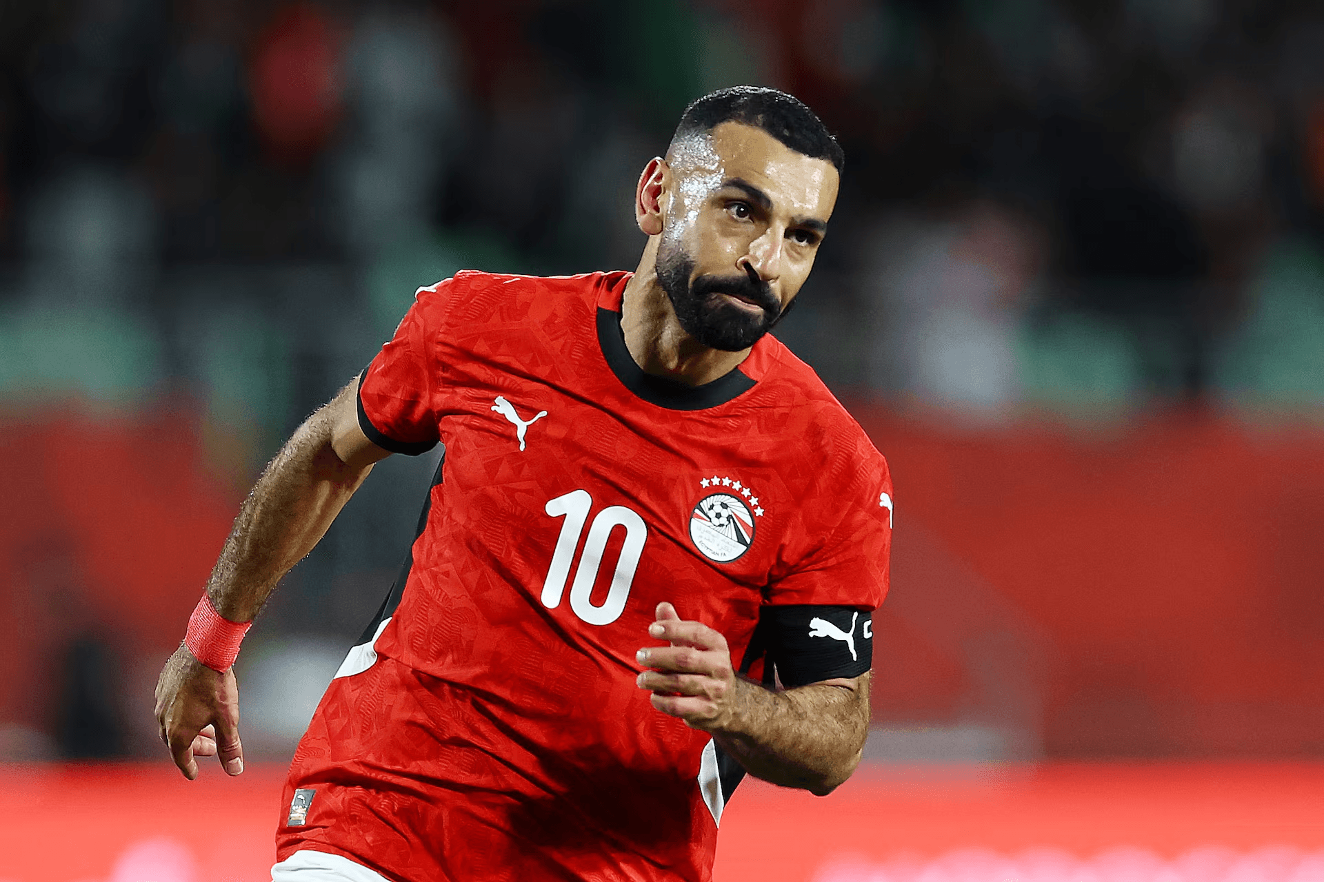 عروض ضخمة تضع محمد صلاح على أعتاب رقم تاريخي