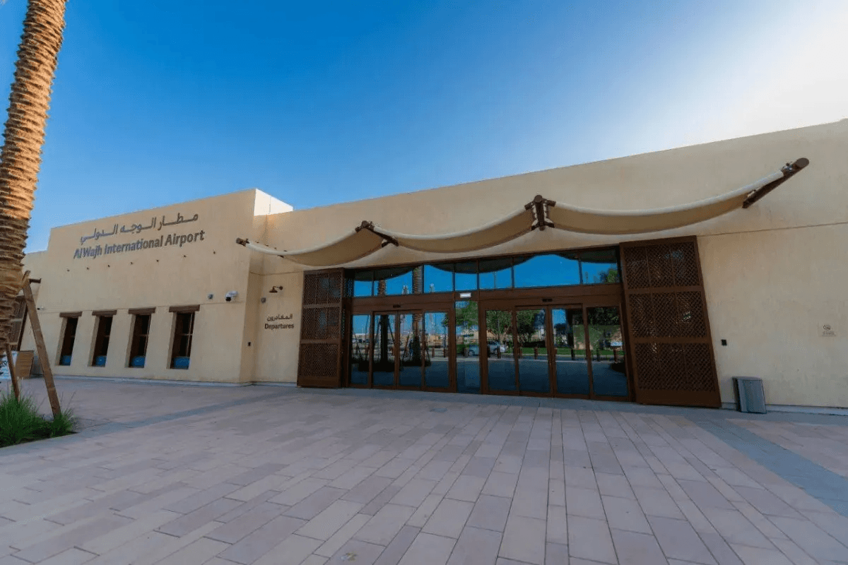البحر الأحمر الدولية تعلن تشغيل مطار الوجه الدولي بطاقة استيعابية أكبر