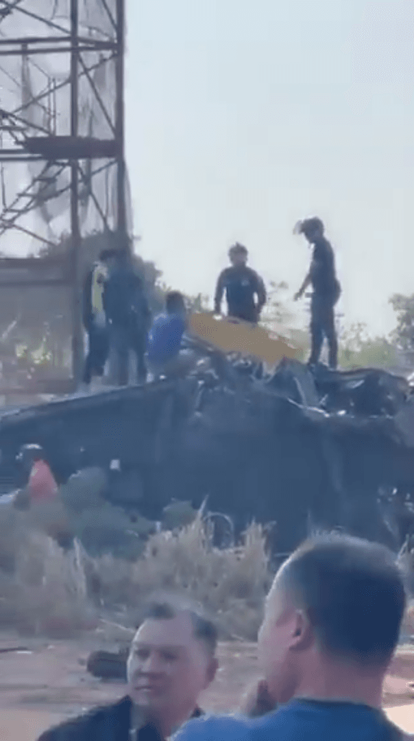 انهيار رافعة على قطار في تايلاند يسفر عن مقتل 22 شخصًا