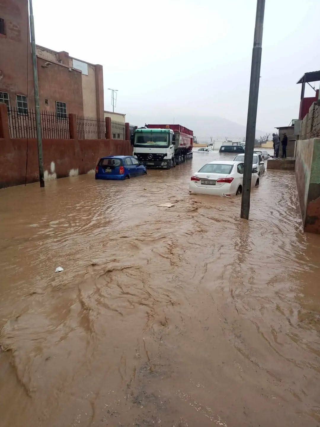 السيول في الأردن: متى تعوّض شركات التأمين ومتى تتحمل الأمانة والبلديات المسؤولية؟