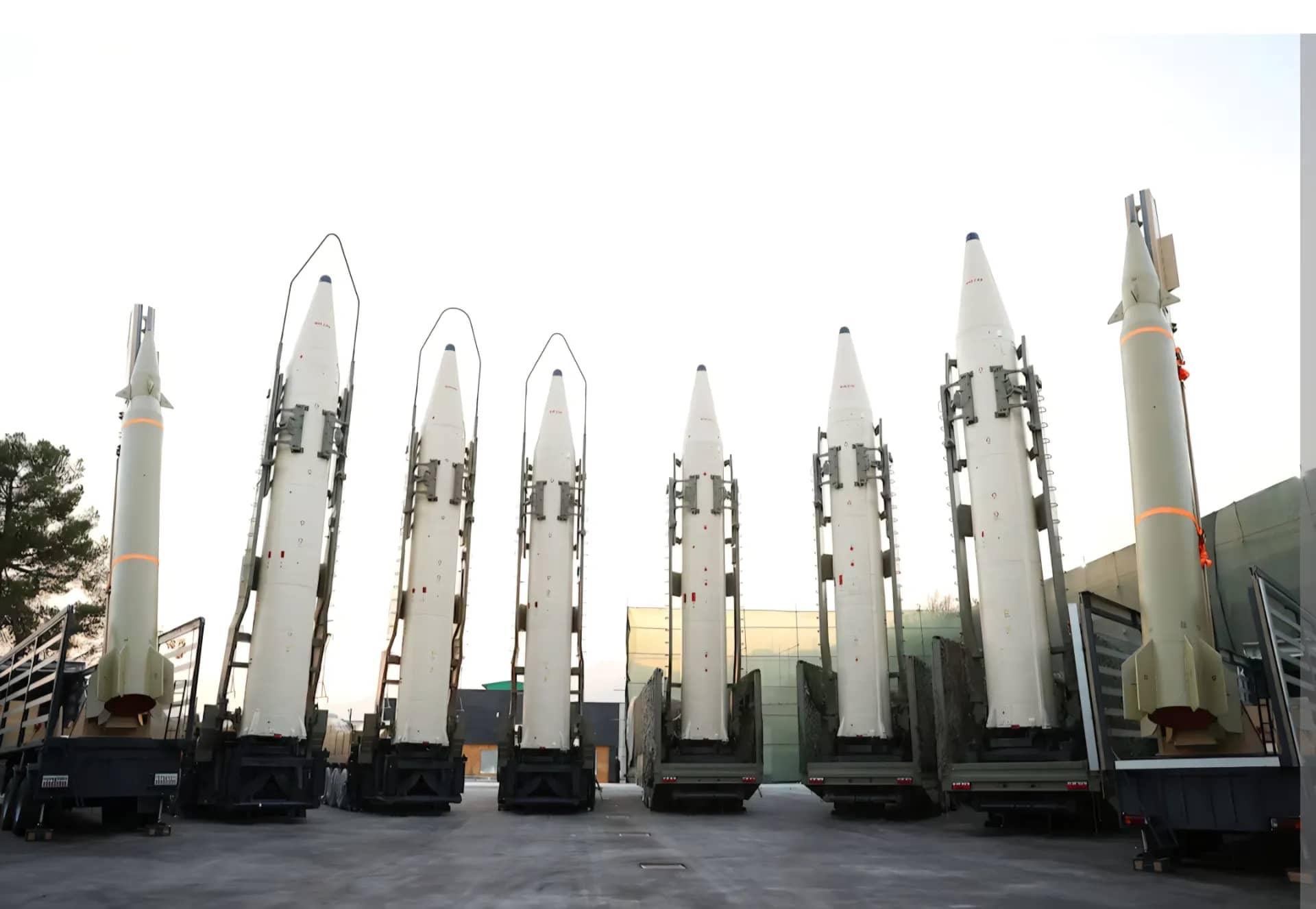 الحرس الثوري الإيراني يعلن مهاجمة أهداف في فلسطين المحتلة بمسيرات وصواريخ من الجيل الجديد