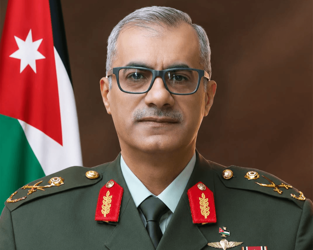 الحراسيس للملك: أعاهد جلالتكم على أن أبقى وإخواني وزملائي أوفياء للأمانة