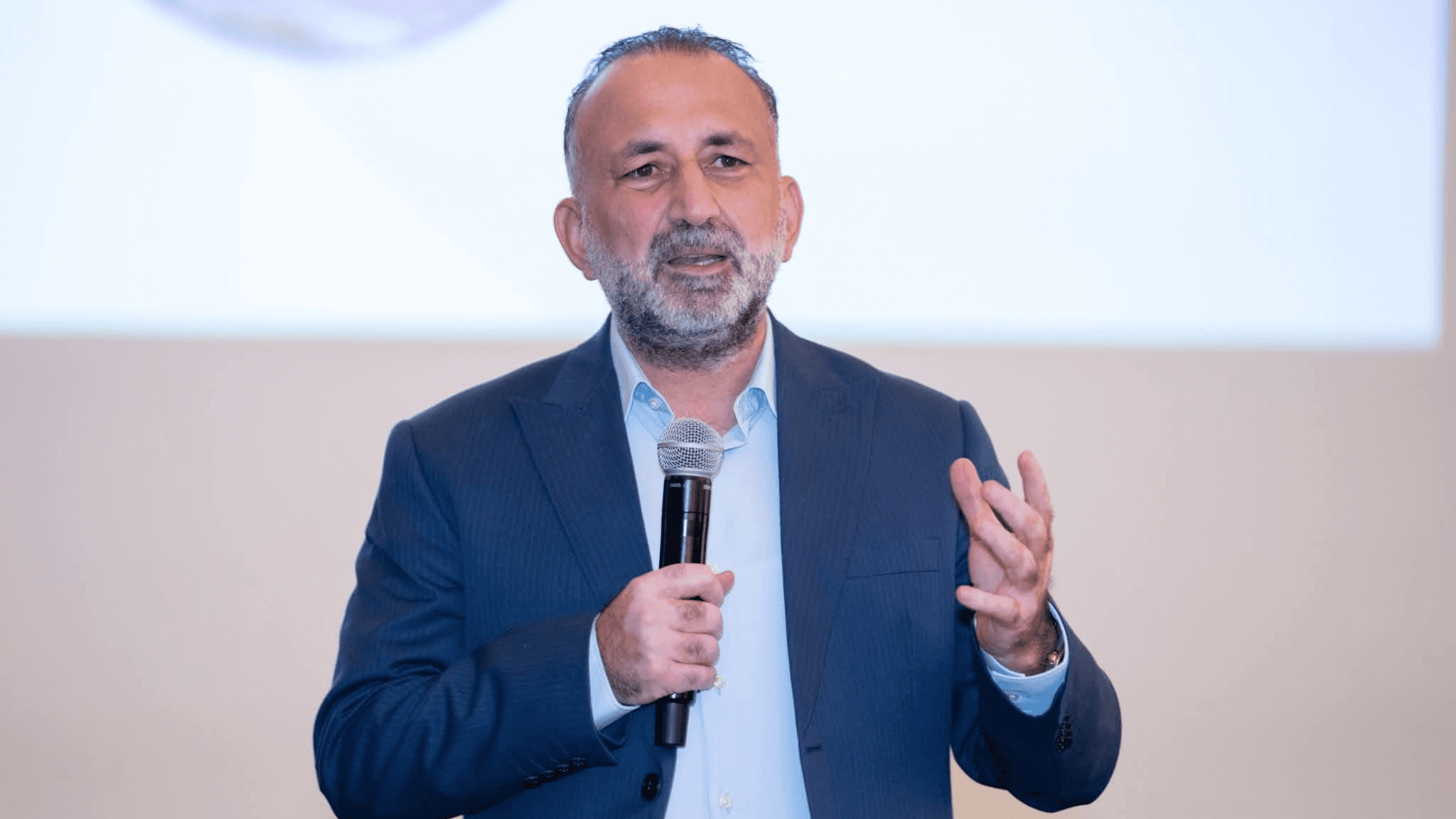 وفاة والدة رئيس نادي الوحدات السابق بشار الحوامدة
