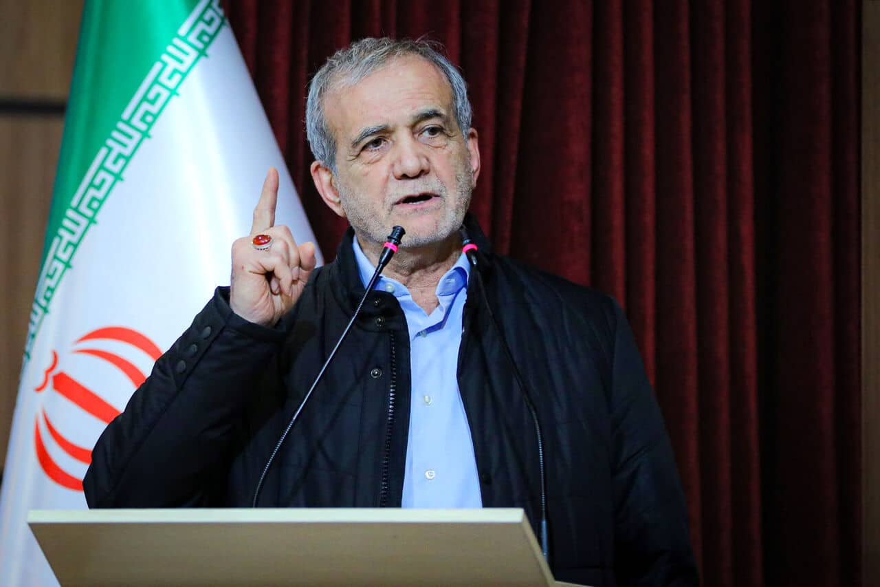 الرئيس الإيراني: بعض الدول بدأت جهودا للوساطة وأبلغناها أننا ملتزمون بتحقيق سلام دائم