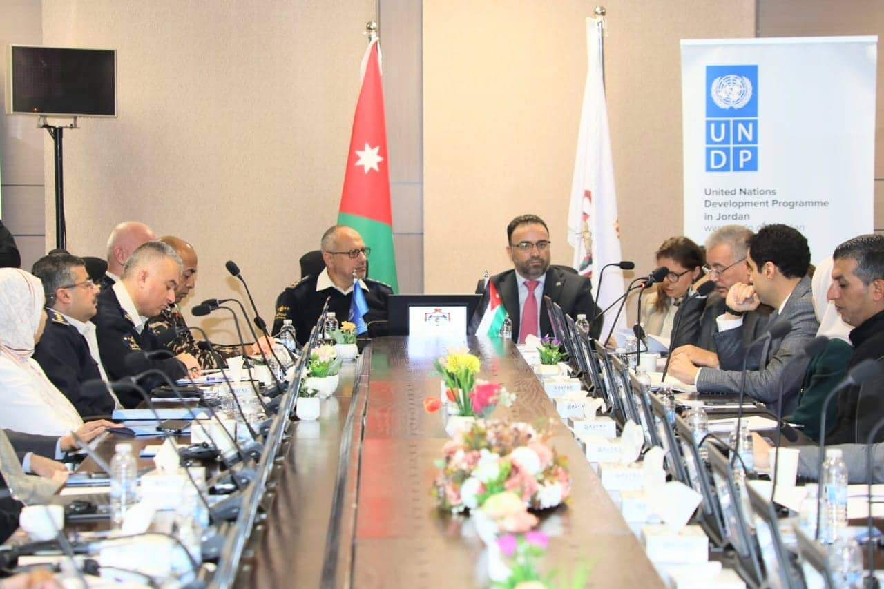 البيئة والجمارك تطلقان مشروع بدء وتشغيل غرف تبريد صديقة للبيئة في مركز جمرك عمان