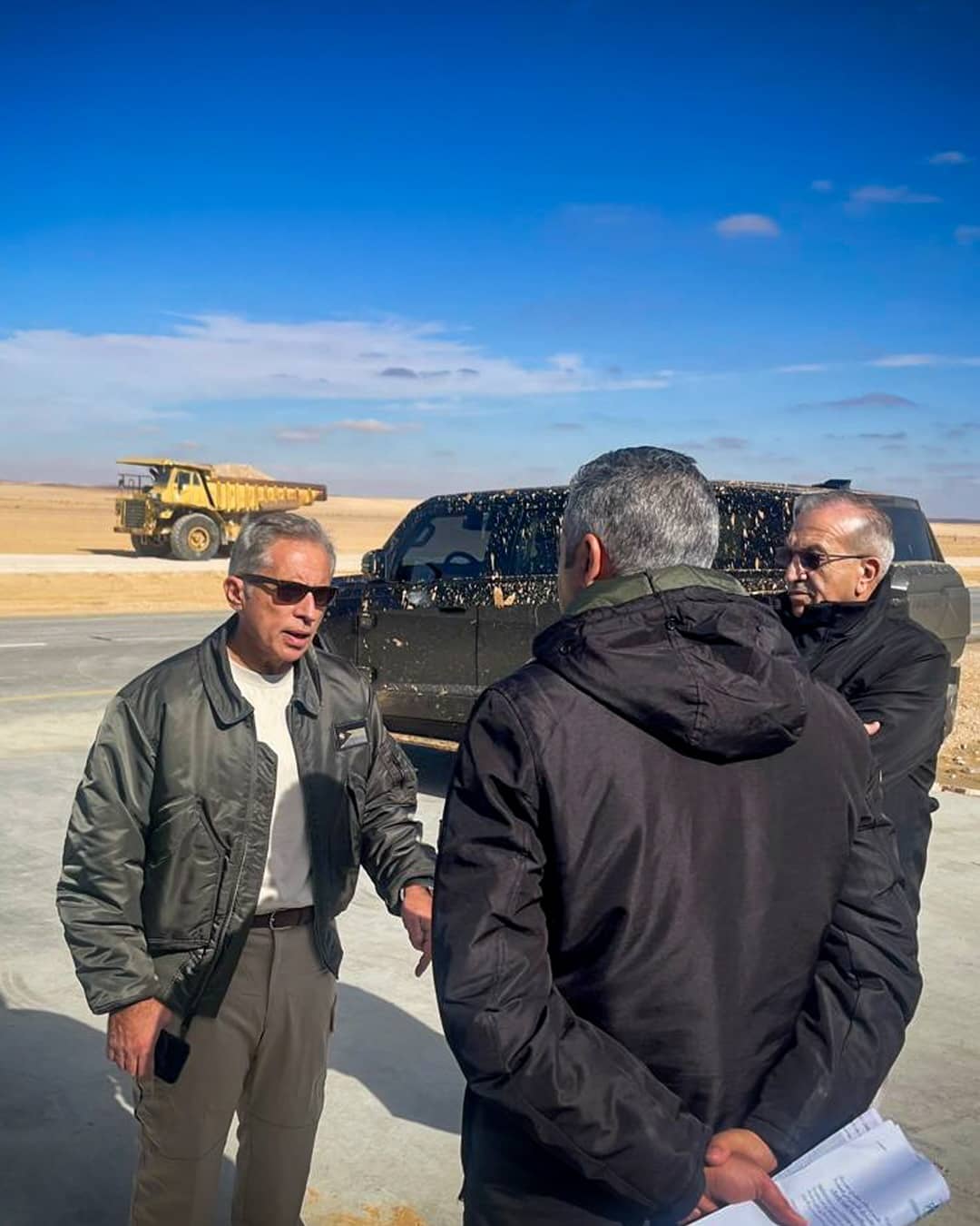 رئيس الوزراء يتفقد أعمال البنية التحتية لمشروع مدينة عمرة