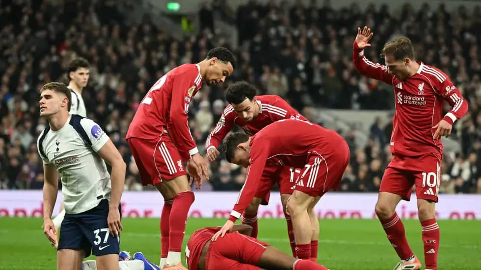 فان دي فين يعتذر إلى إيزاك