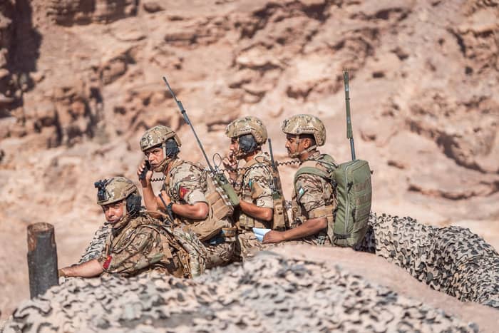 الجيش: اعتراض 108 صواريخ ومسيرات من أصل 119 استهدفت منشآت حيوية في الأردن