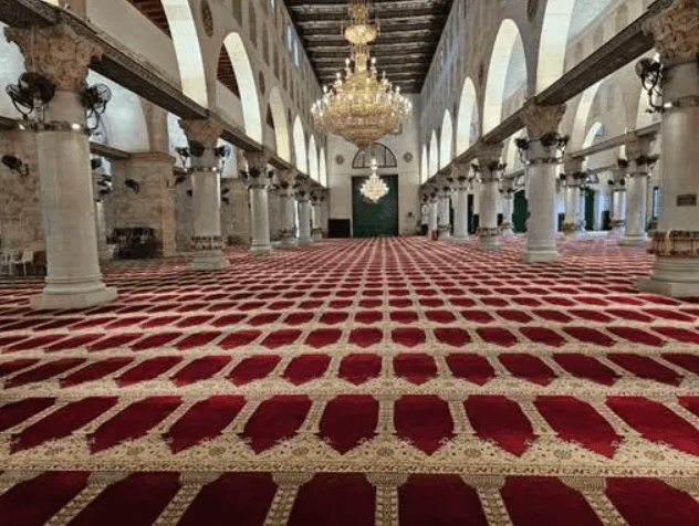 مجلس الوزراء يقرر رفع علاوة غلاء المعيشة للعاملين في دائرة أوقاف القدس وشؤون المسجد الأقصى