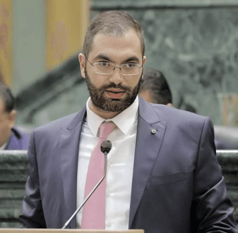 قيس زيادين يدعو لإنشاء صندوق لدعم الطلبة المتعثرين في مدارس الكنائس